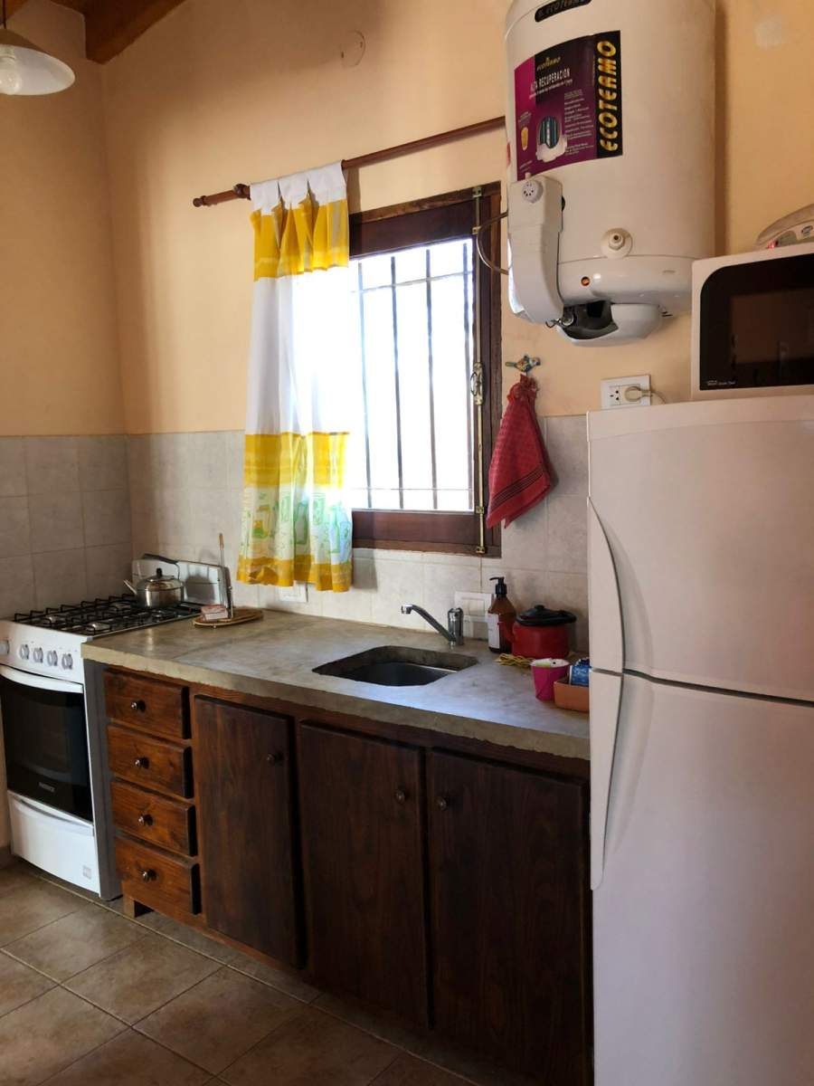 CABAÑA 1 DORMITORIO AMOBLADA y EQUIPADA-ALQ. PERMANENTE - SANTA MÓNICA