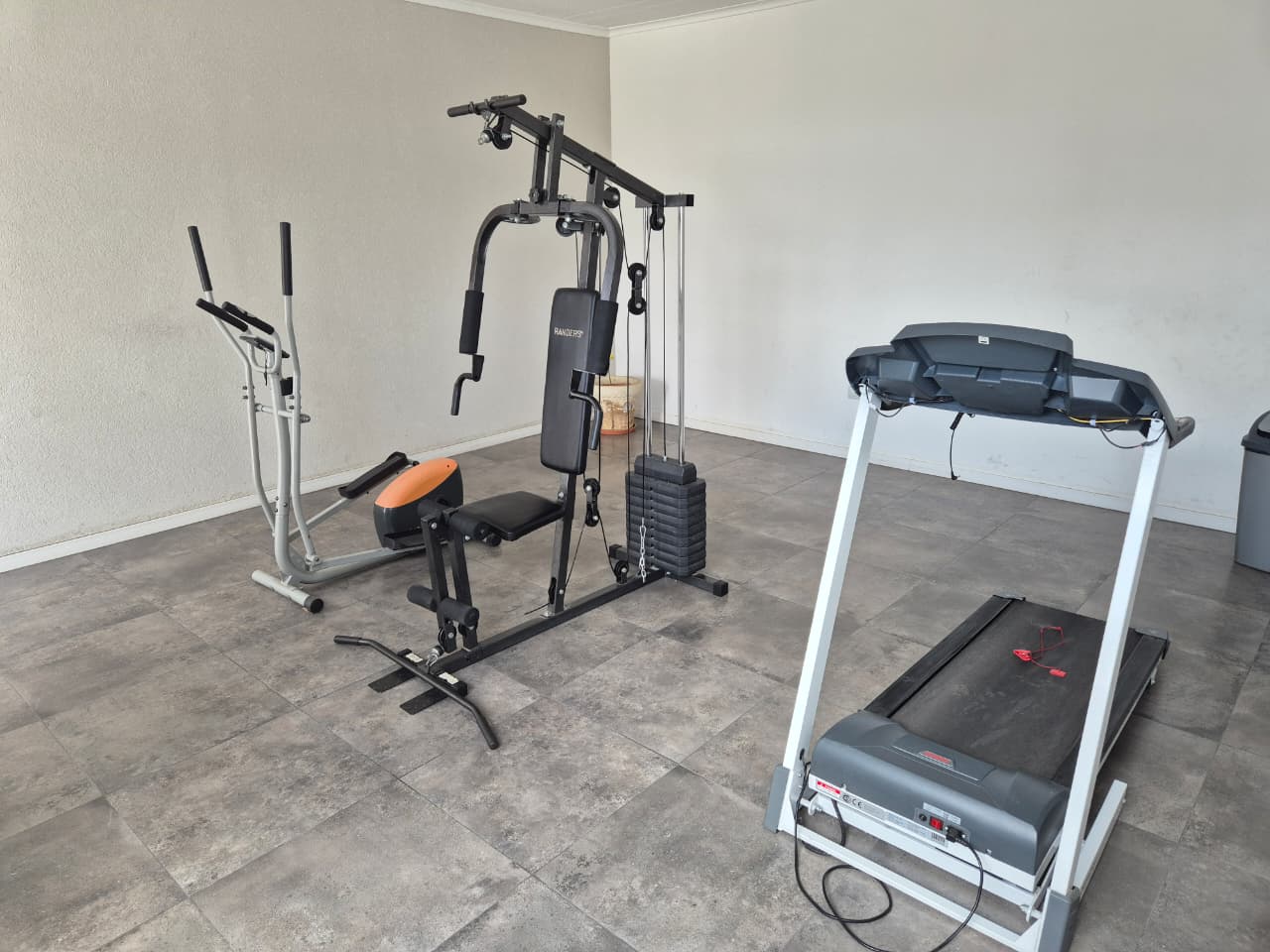 ALQUILER TEMPORARIO EN EL CENTRO DE VILLA CARLOS PAZ - imagen 12