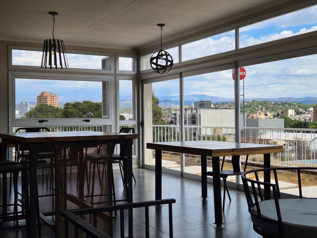 ALQUILER TEMPORARIO EN EL CENTRO DE VILLA CARLOS PAZ - imagen 15