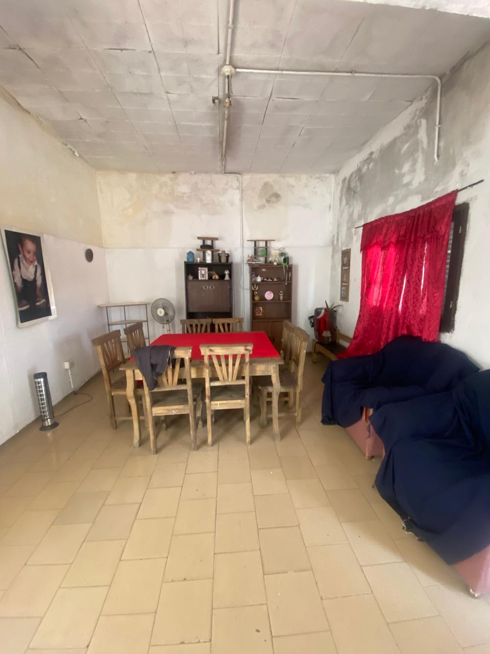 Vendo casa amplia reciclar en Hogar Propio excelente inversión