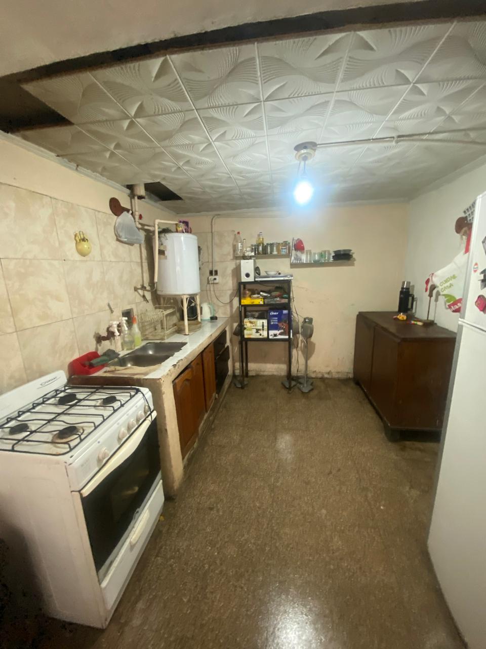 Vendo casa amplia reciclar en Hogar Propio excelente inversión