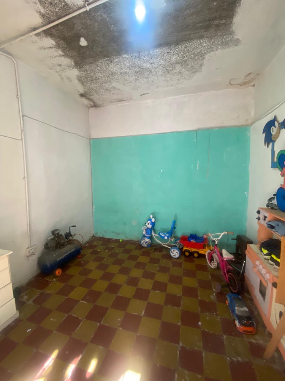 Vendo casa amplia reciclar en Hogar Propio excelente inversión