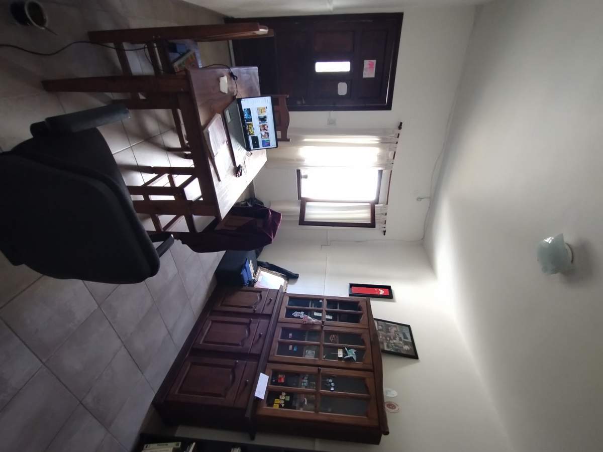 CASA EN VENTA BARRIO TALLERES OESTE a metros de Avenida Alem