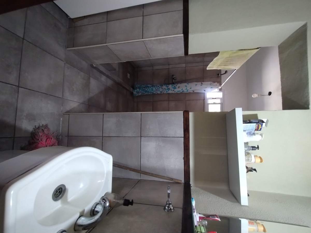 CASA EN VENTA BARRIO TALLERES OESTE a metros de Avenida Alem