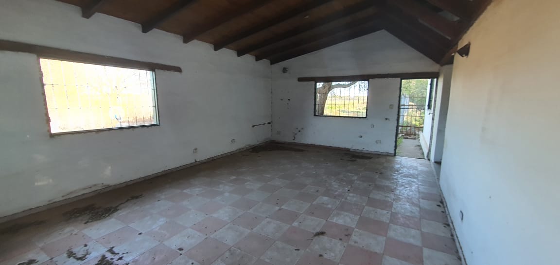 VILLA ESQUIU - AV. CAPDEVILA KM 8.5 - CASA QUINTA EN VENTA