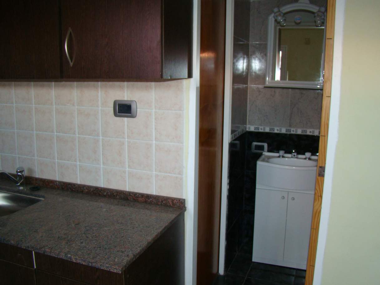 URQUIZA 3729 B HIPÓLITO YRIGOYEN