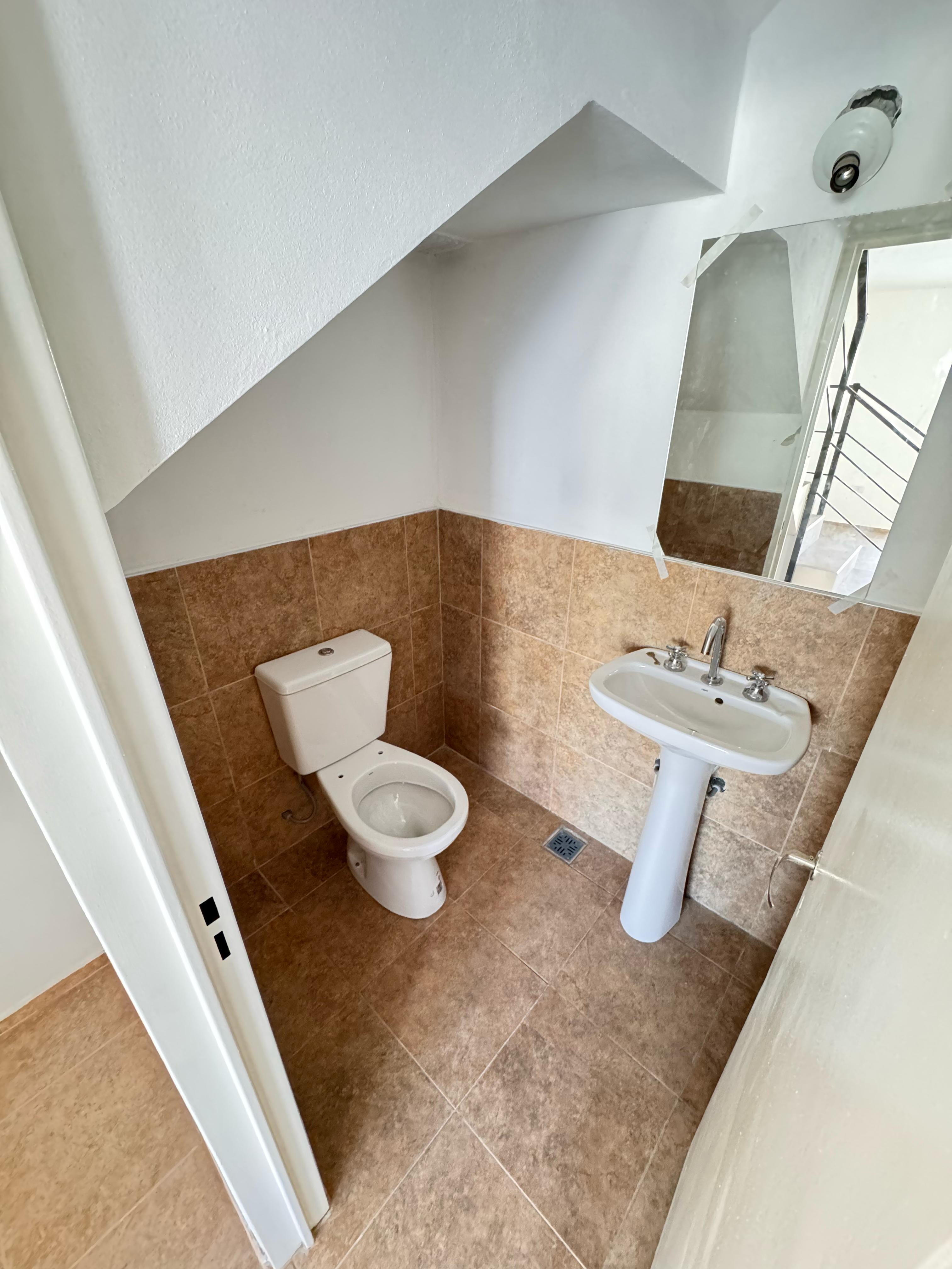 DUPLEX ALQUILER 2 DORMITORIOS  3 baños CUESTA COLORADA LA CALERA