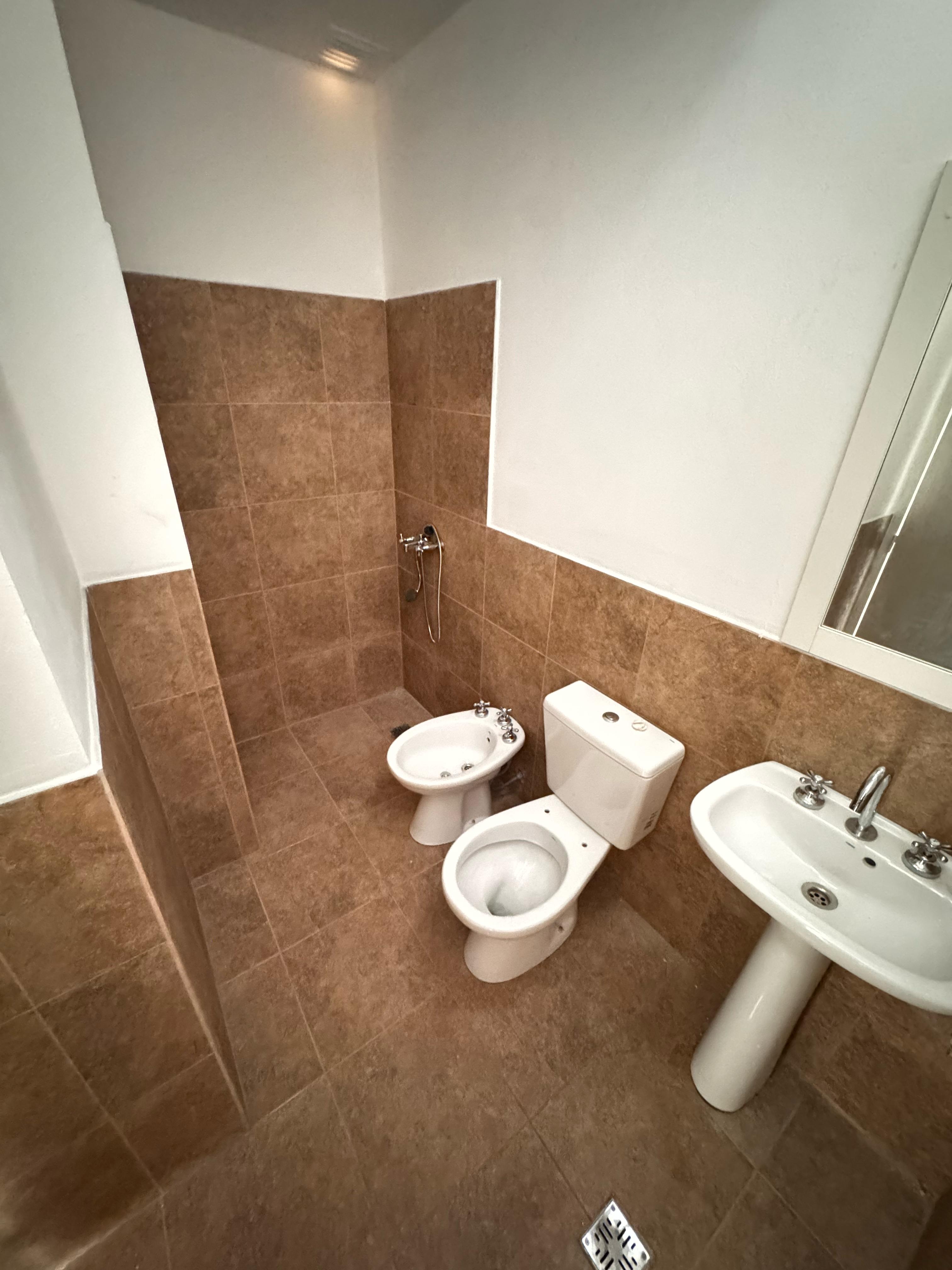 DUPLEX ALQUILER 2 DORMITORIOS  3 baños CUESTA COLORADA LA CALERA