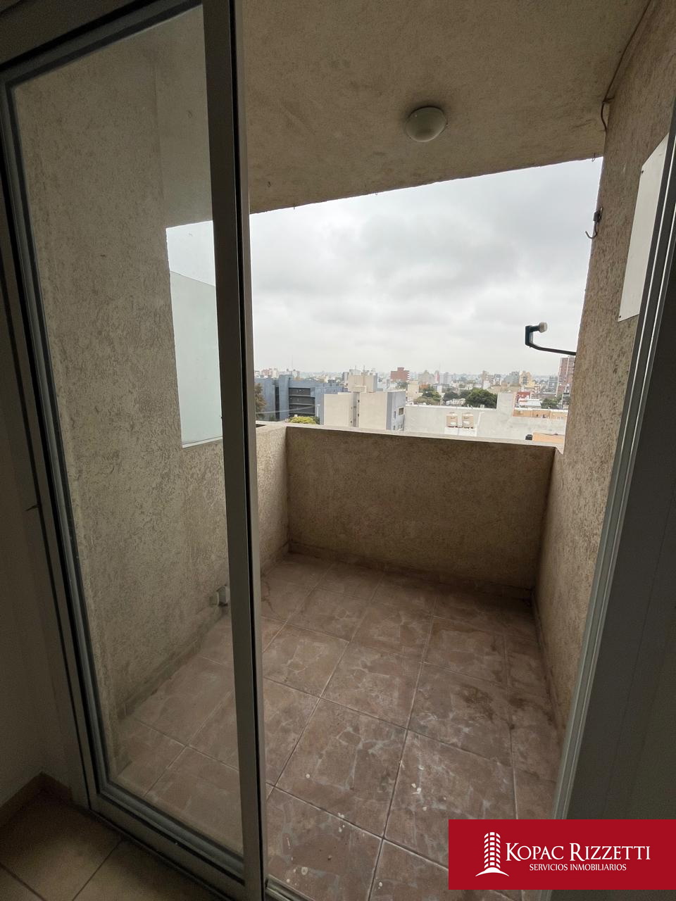 ALTO ALBERDI (DUARTE QUIROS 2500) - ALQUILER DEPARTAMENTO 1 DORMITORIO.