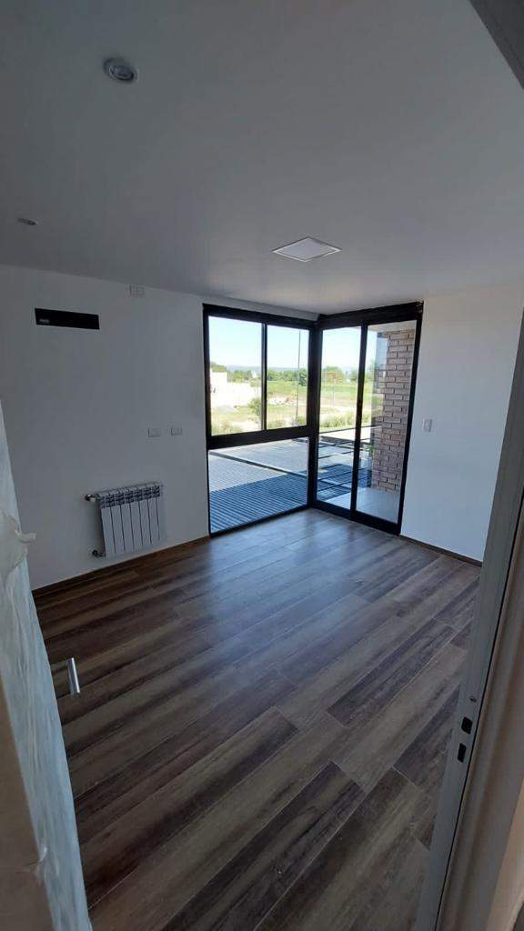 ALQUILER DUPLEX 3 DORM EN DOCTA URBANIZACIÓN