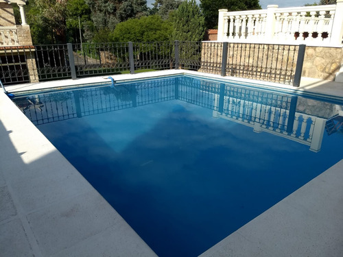 Villa Carlos Paz - Casa Temporada. 4 Dor. Pileta. Coch. 10 Personas. $360.000 Por Día.