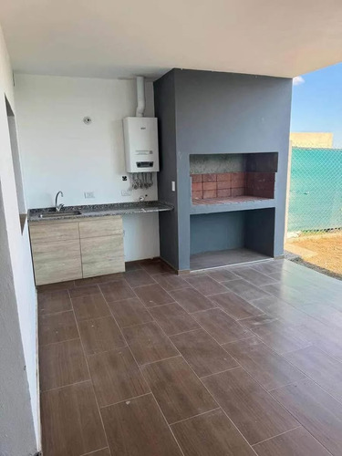 Duplex En Alquiler De 3 Dormitorios En Docta