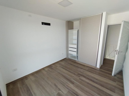 Duplex En Alquiler De 3 Dormitorios En Docta