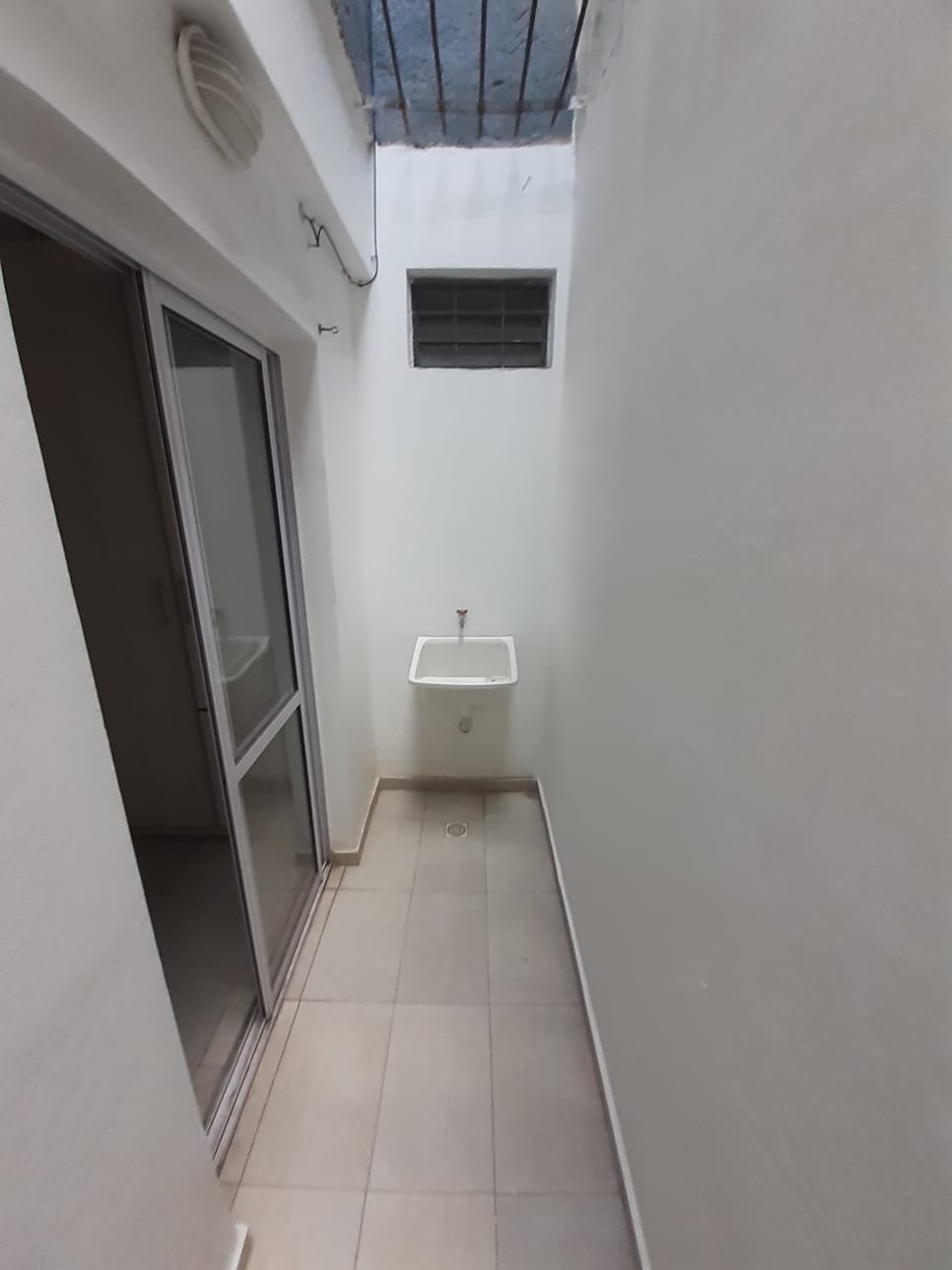 ALTO ALBERDI (ZIPOLI ESQ HUMBERTO PRIMO) - ALQUILER DEPARTAMENTO 1 DORM.