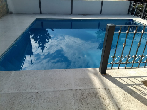 Villa Carlos Paz - Casa Temporada. 4 Dor. Pileta. Coch. 10 Personas. $360.000 Por Día.