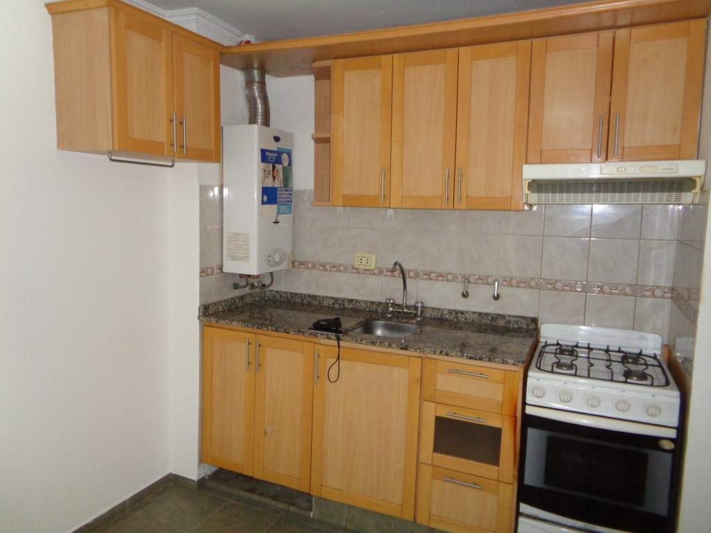 Barrio Alberdi - Excelente Depto. con Terraza Amplia, Asadores y Vista a las Sierras