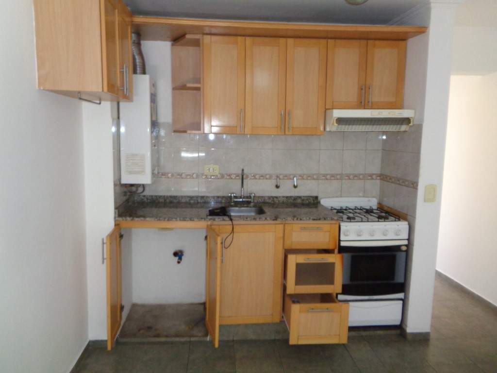 Barrio Alberdi - Excelente Depto. con Terraza Amplia, Asadores y Vista a las Sierras