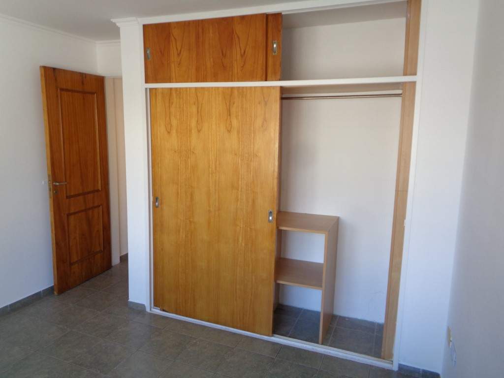 Barrio Alberdi - Excelente Depto. con Terraza Amplia, Asadores y Vista a las Sierras