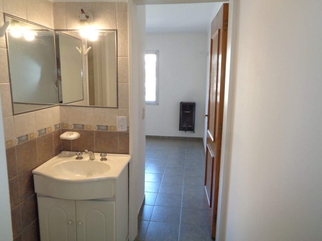 Barrio Alberdi - Excelente Depto. con Terraza Amplia, Asadores y Vista a las Sierras