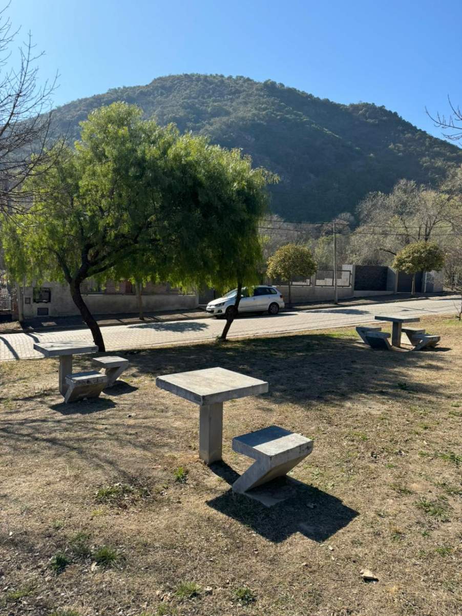 HERMOSO LOTE EN VENTA UBICADO EN VILLA CARLOS PAZ - NEGOCIABLE - imagen 2