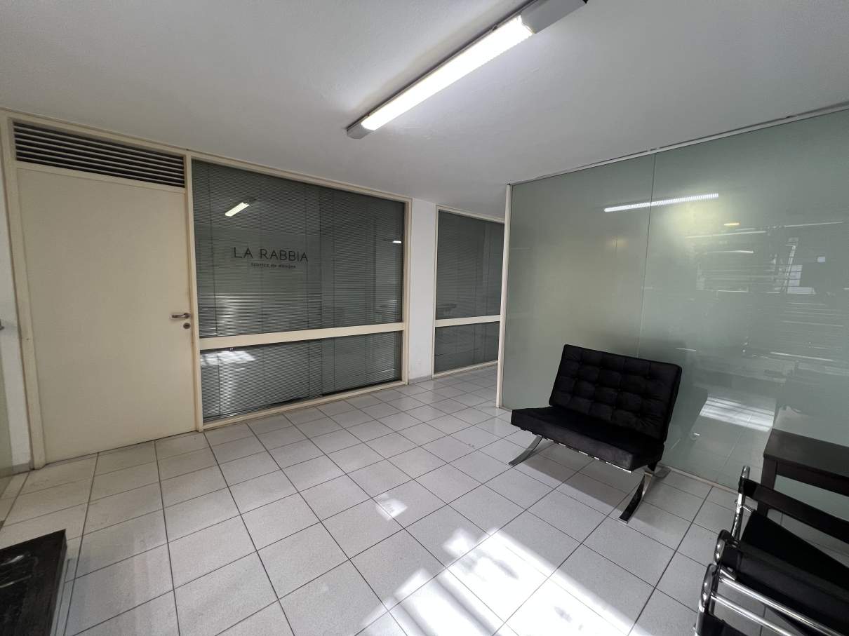 Piso completo de oficinas en venta  152 m  Barrio Observatorio, Córdoba