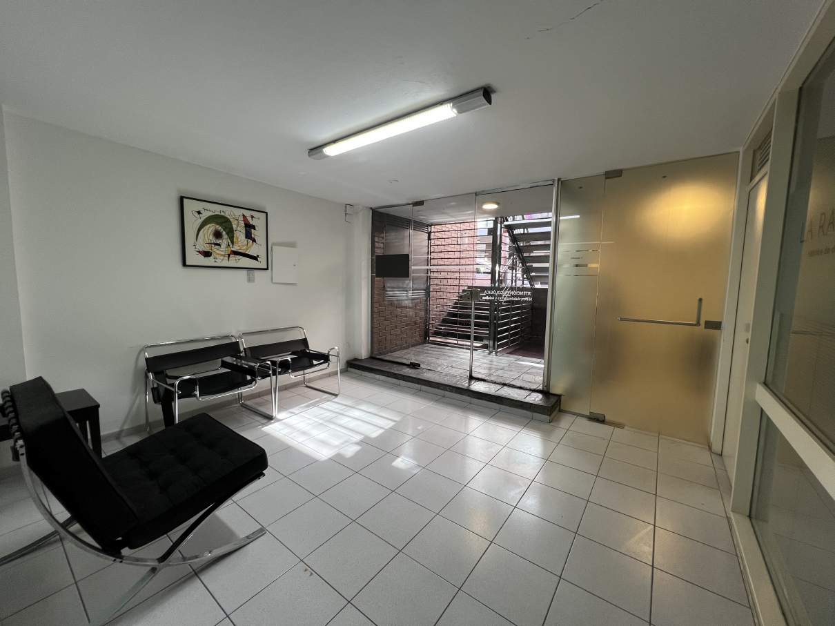 Piso completo de oficinas en venta  152 m  Barrio Observatorio, Córdoba