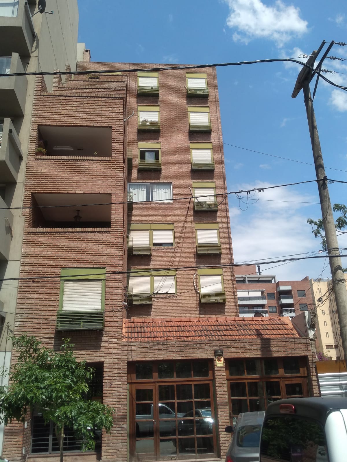 GENERL PAZ, DEPARTAMENTO 3 DORMITORIOS CON COCHERA TERRAZA PROPIA