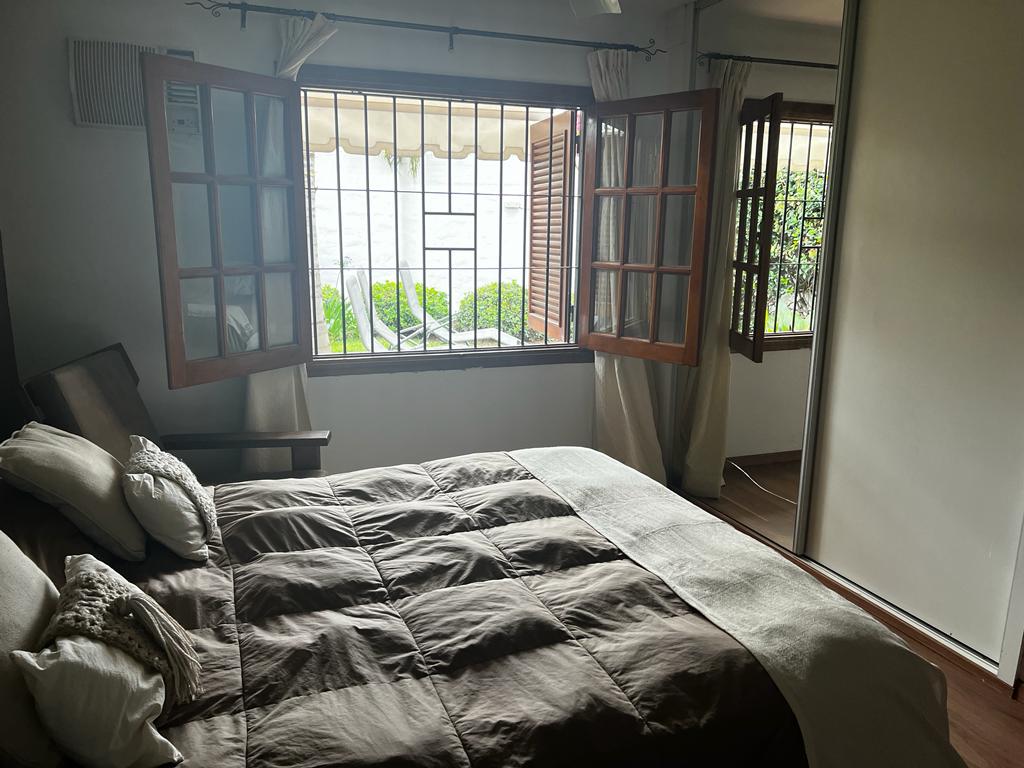 Casa en Venta construida en Planta Baja - Suite en Planta alta - 3 dorm y escritorio-funcional, luminosa-