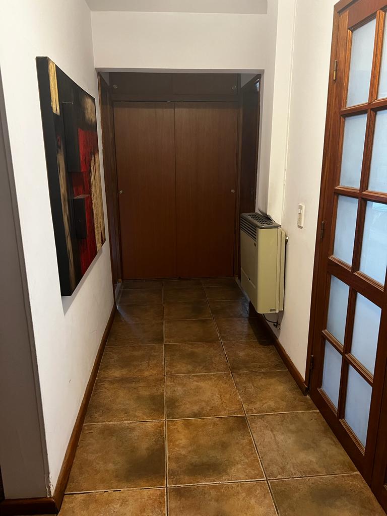 Casa en Venta construida en Planta Baja - Suite en Planta alta - 3 dorm y escritorio-funcional, luminosa-