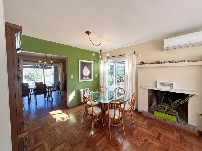 Casa a la venta Valle Escondido Los Arboles 4 dormitorios , quincho y pileta - Recibe Menor