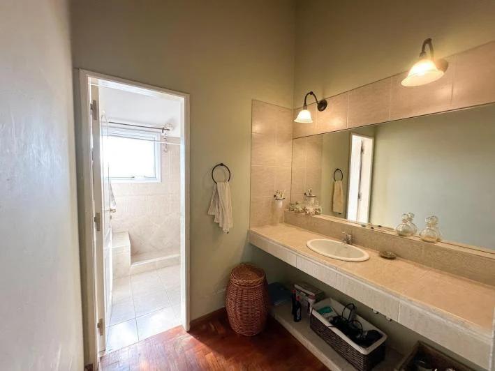 Casa a la venta Valle Escondido Los Arboles 4 dormitorios , quincho y pileta - Recibe Menor