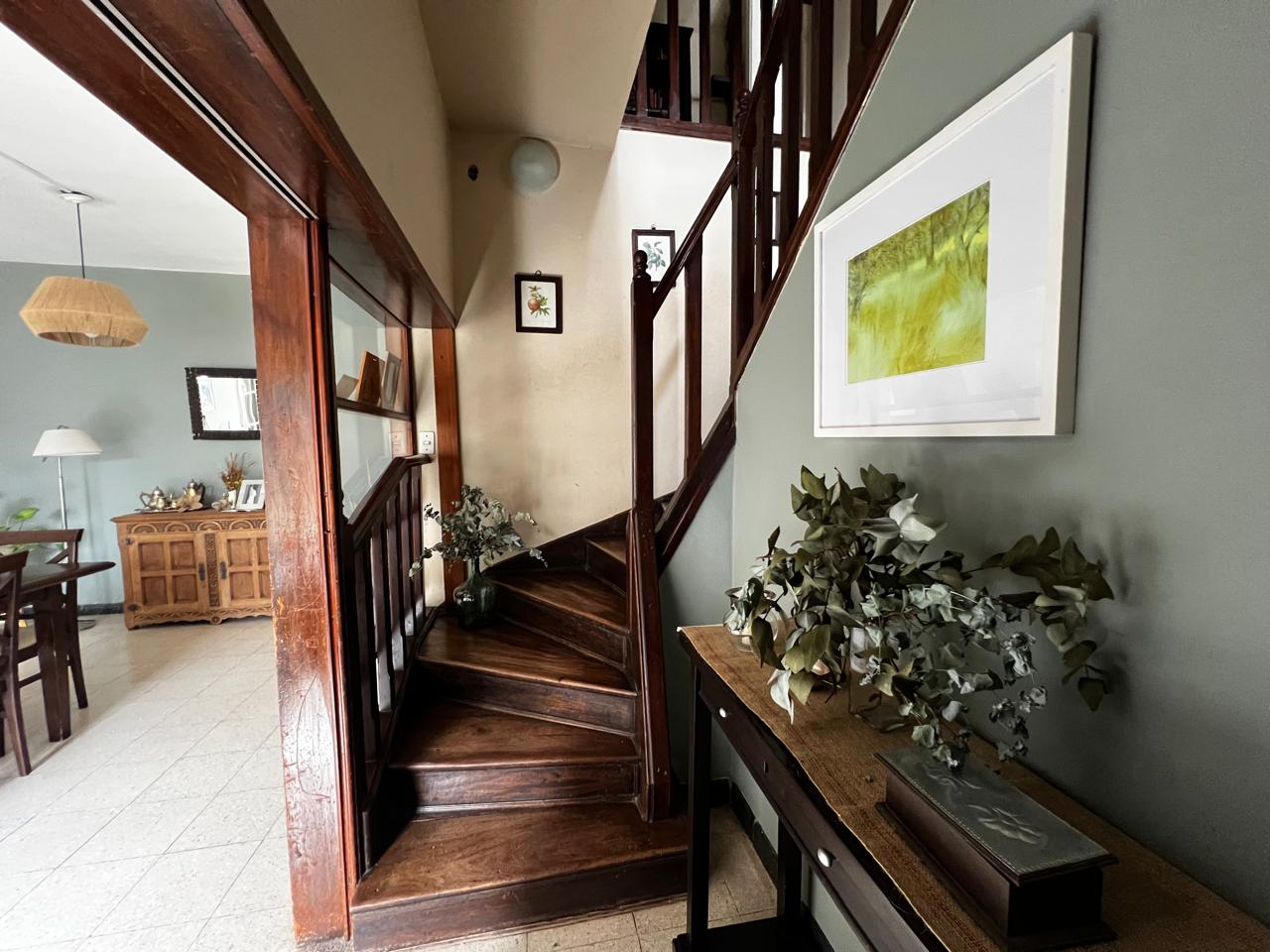 Oportunidad en Villa Belgrano: Propiedad Ideal para Consultorios, Oficinas o Coworking en Zona Premium