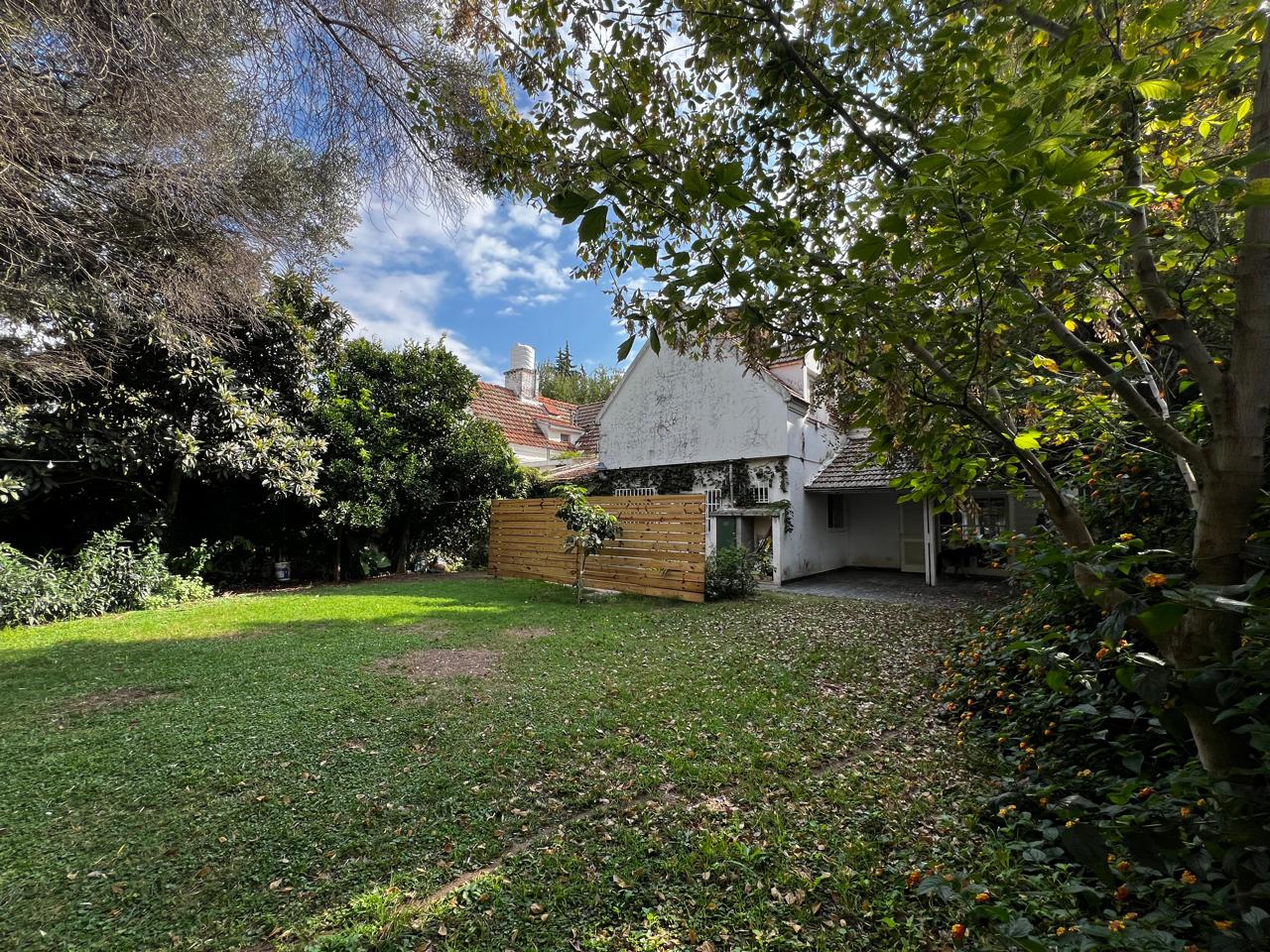 Oportunidad en Villa Belgrano: Propiedad Ideal para Consultorios, Oficinas o Coworking en Zona Premium