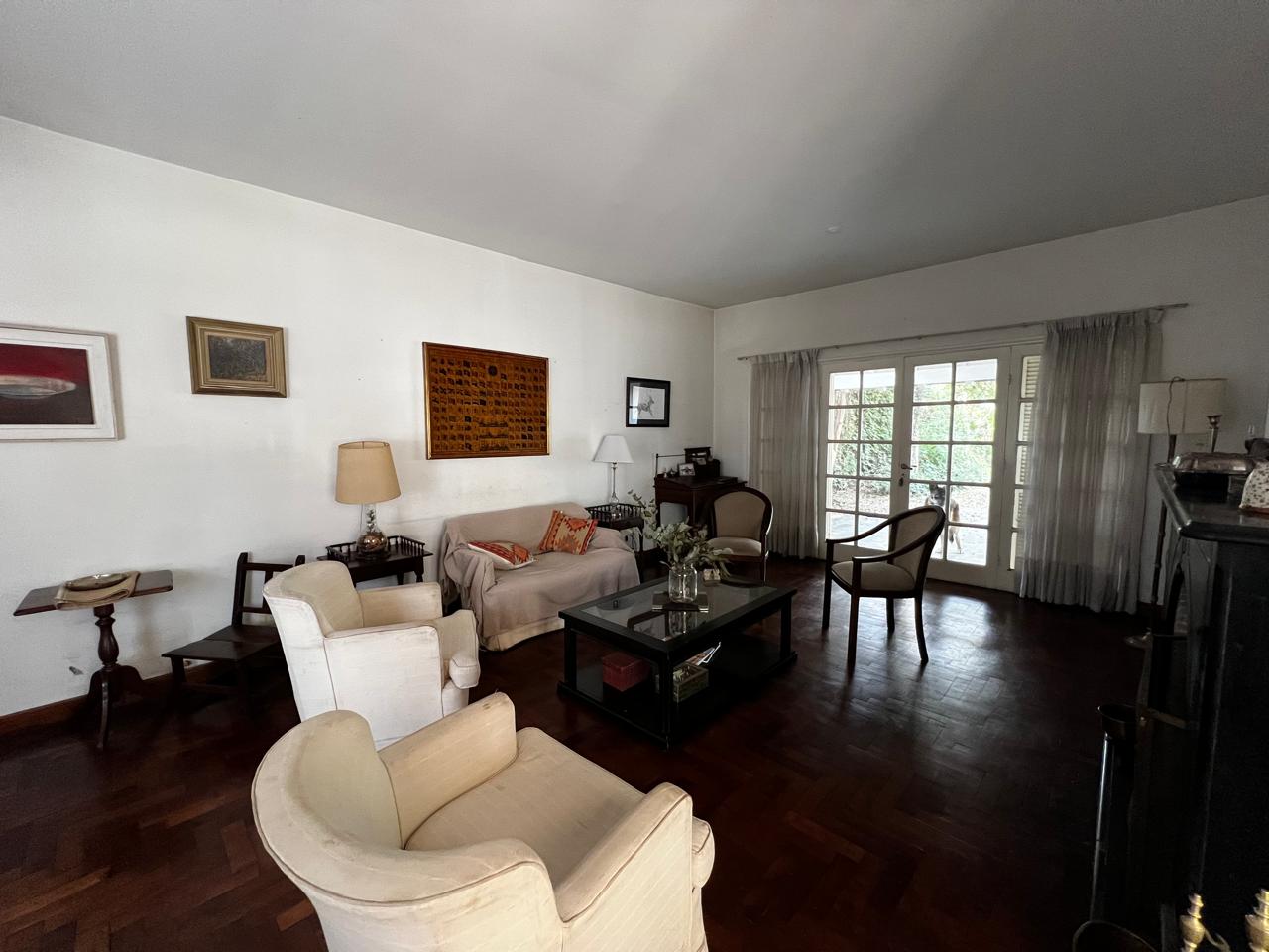 Oportunidad en Villa Belgrano: Propiedad Ideal para Consultorios, Oficinas o Coworking en Zona Premium