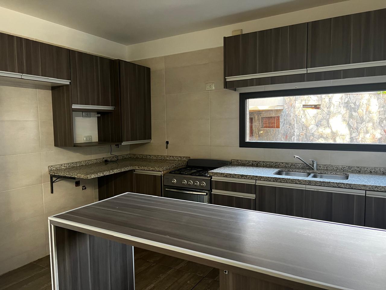 Casa en venta 3 dormitorios Barrio Cerrado con Seguridad - Villa Belgrano excelente ubicación