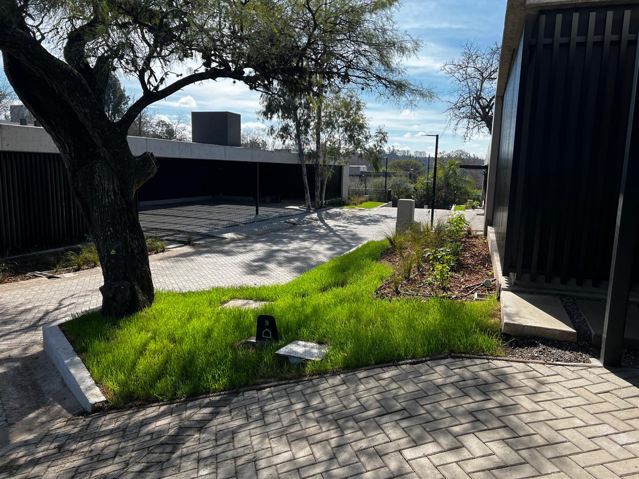 Casa en Venta 3 dorm en Patagonia Home  Seguridad Construida en una planta entorno natural de Villa Warcalde