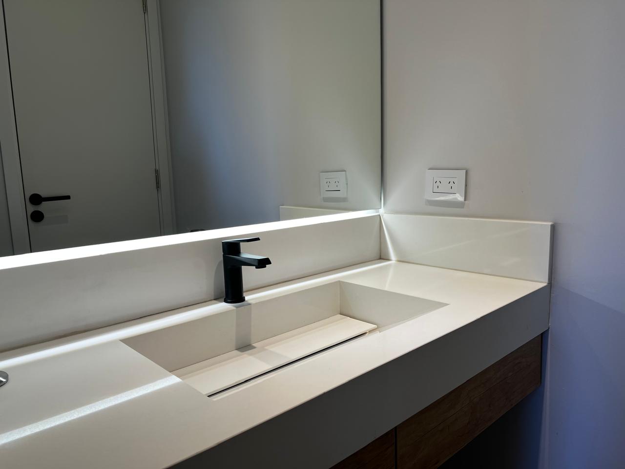 Casa en Venta 3 dorm en Patagonia Home  Seguridad Construida en una planta entorno natural de Villa Warcalde