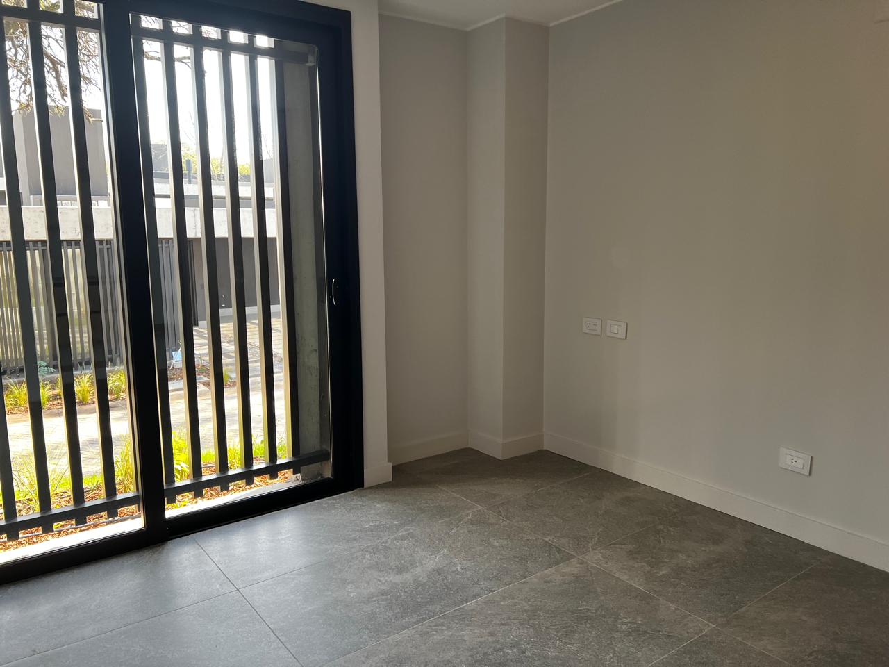 Casa en Venta 3 dorm en Patagonia Home  Seguridad Construida en una planta entorno natural de Villa Warcalde