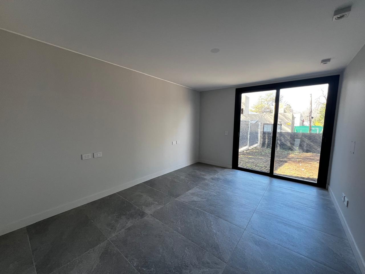 Casa en Venta 3 dorm en Patagonia Home  Seguridad Construida en una planta entorno natural de Villa Warcalde