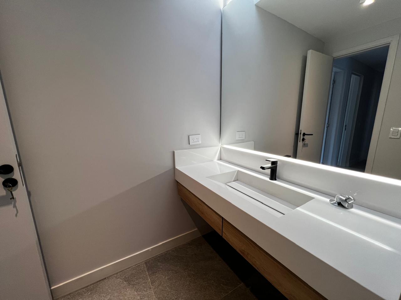 Casa en Venta 3 dorm en Patagonia Home  Seguridad Construida en una planta entorno natural de Villa Warcalde