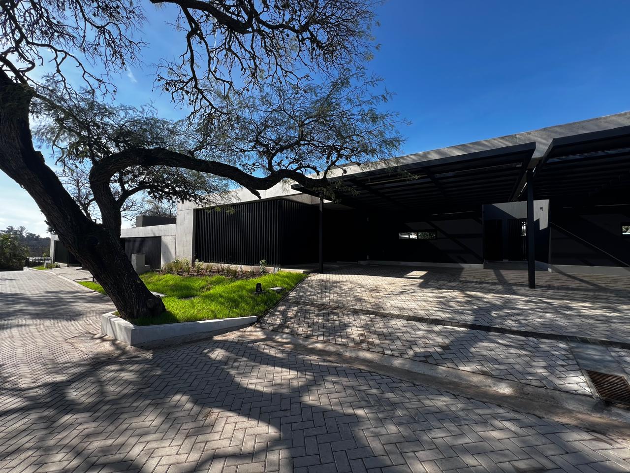 Casa en Venta 3 dorm en Patagonia Home  Seguridad Construida en una planta entorno natural de Villa Warcalde