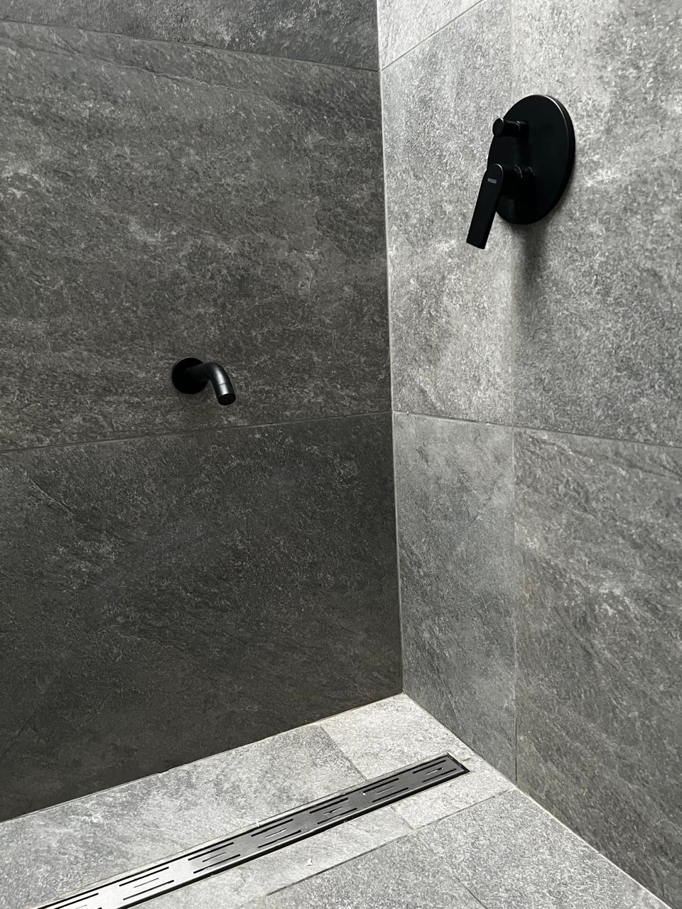 Casa en Venta 3 dorm en Patagonia Home  Seguridad Construida en una planta entorno natural de Villa Warcalde