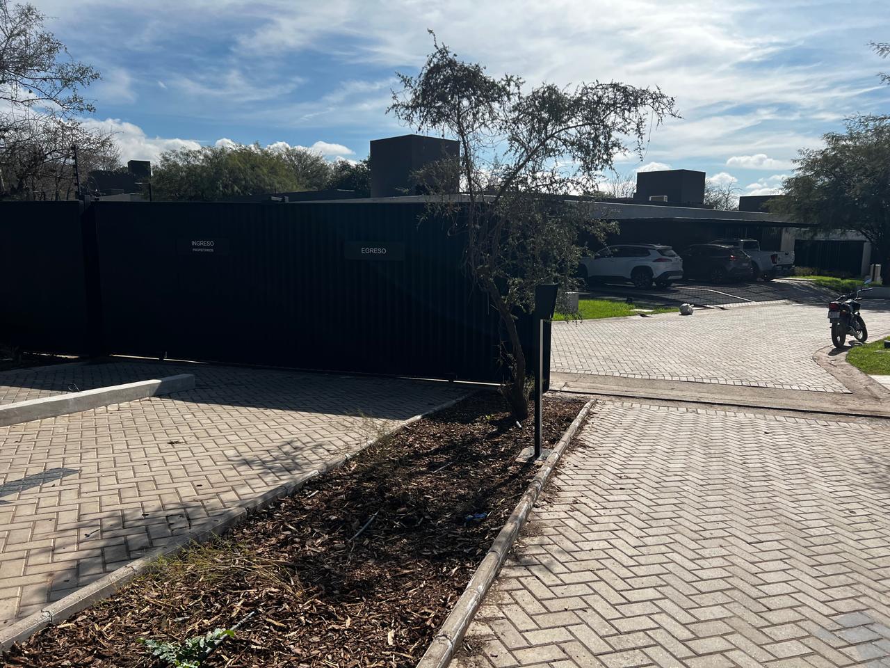 Casa en Venta 3 dorm en Patagonia Home  Seguridad Construida en una planta entorno natural de Villa Warcalde