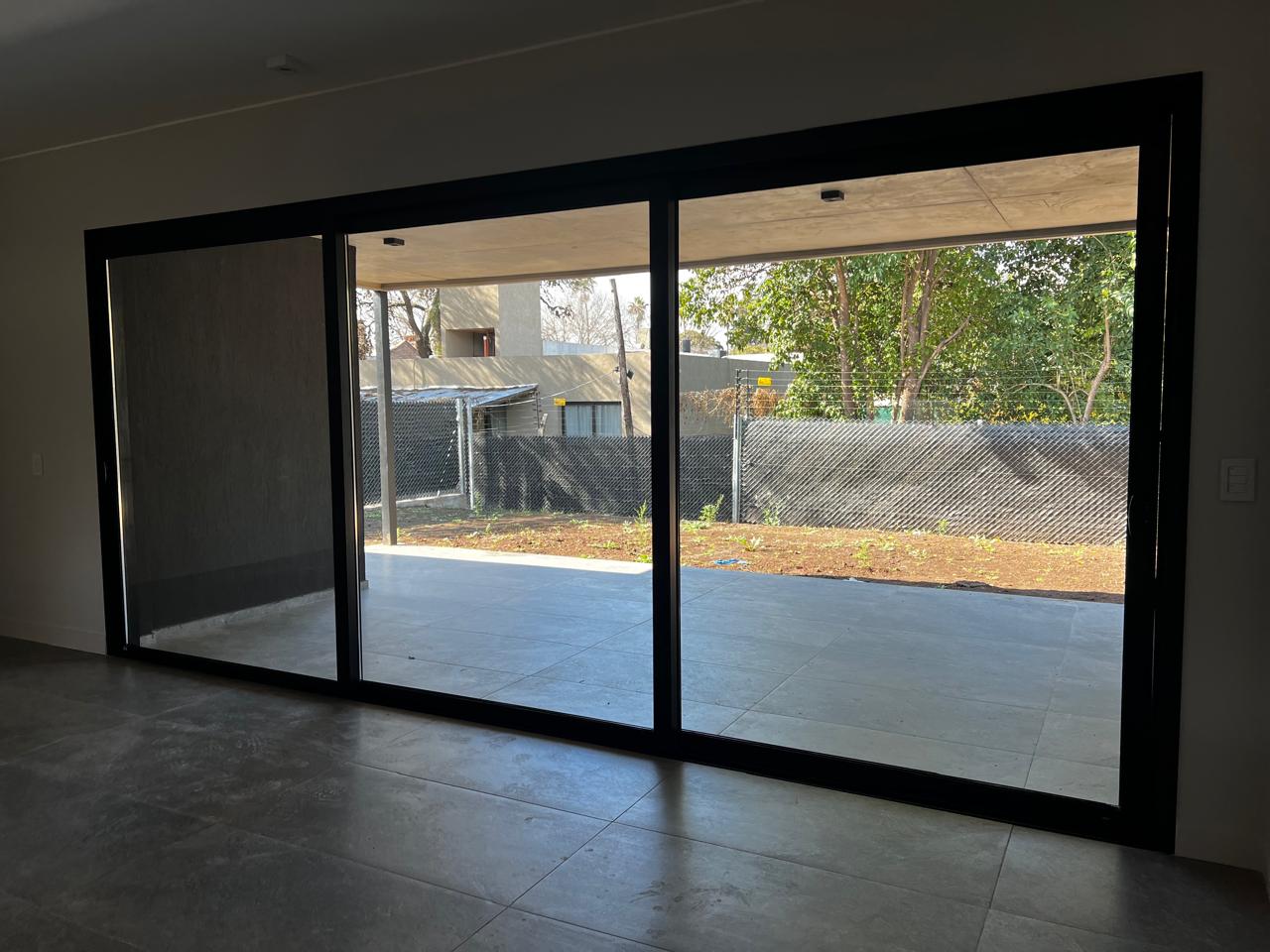 Casa en Venta 3 dorm en Patagonia Home  Seguridad Construida en una planta entorno natural de Villa Warcalde