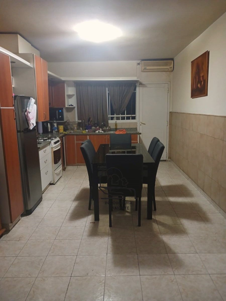 Casa 3 Dormitorios con Patio - Alto Alberdi