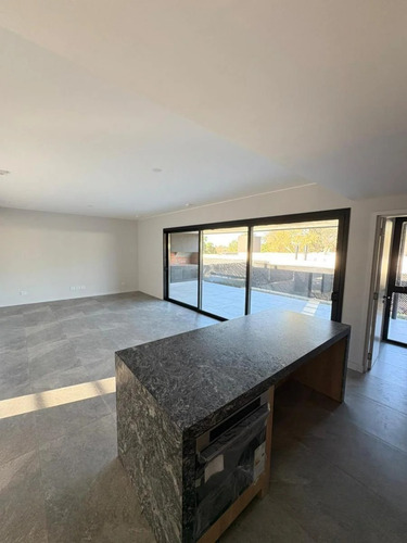 Casa De Categoria 3 Habitaciones En Housing Patagonia Home Villa Warcalde