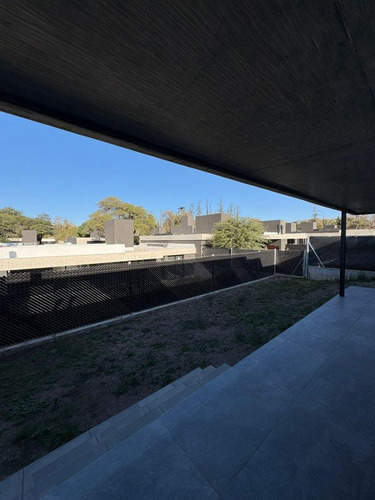 Casa De Categoria 3 Habitaciones En Housing Patagonia Home Villa Warcalde