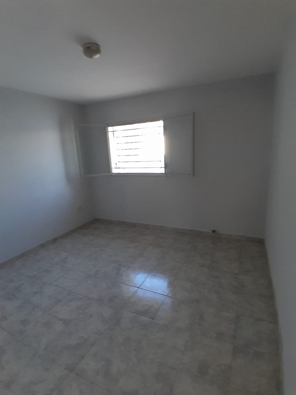 VENDO DEPTO 3 DORMITORIOS.EN PLANTA ALTA CON COCHERA PROPIA EN P.B .