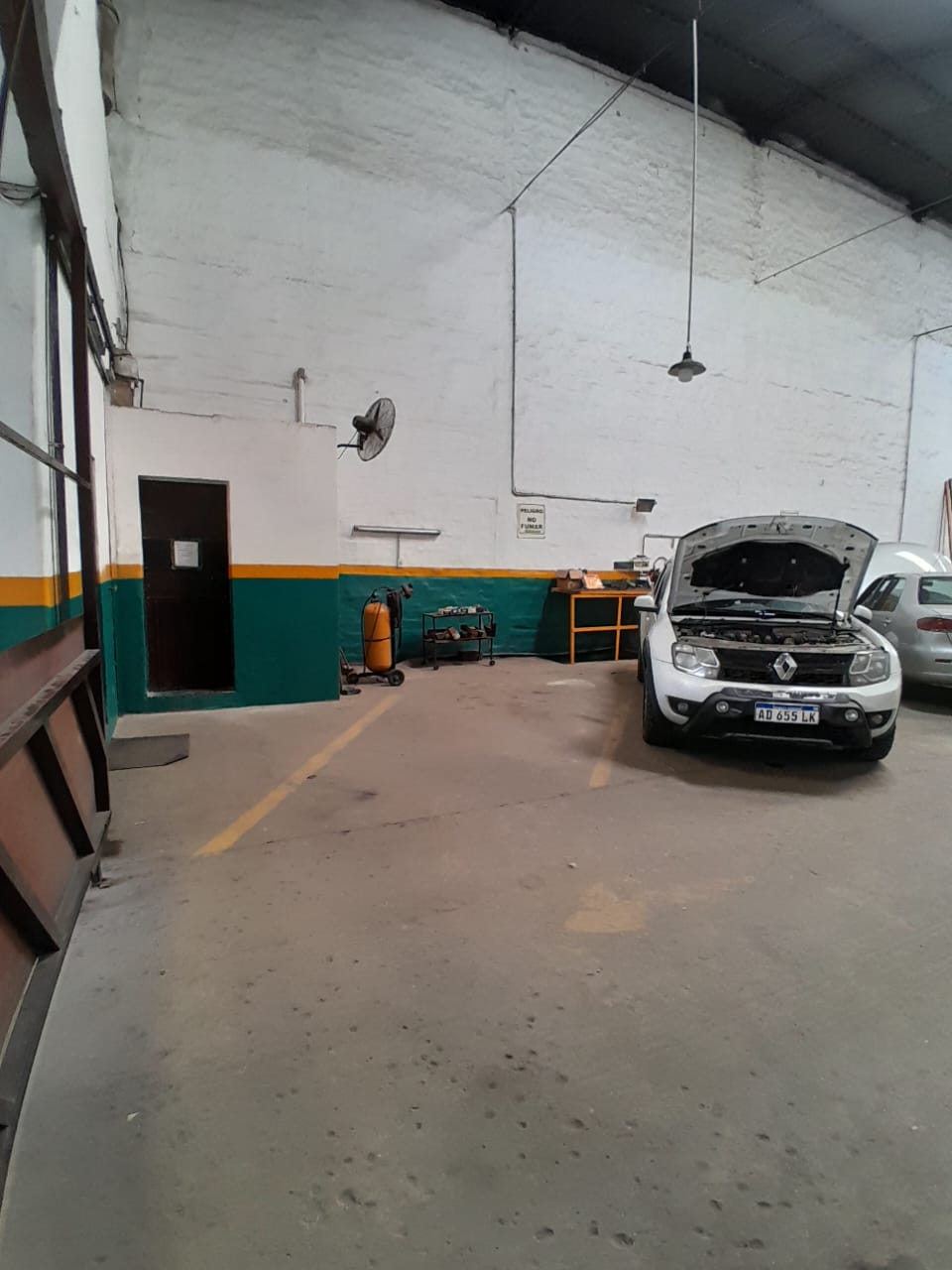 ALQUILER COMERCIAL  DE GALPÓN FOSA OFICINA EN JUAN B. JUSTO 2675  ALTA CÓRDOBA