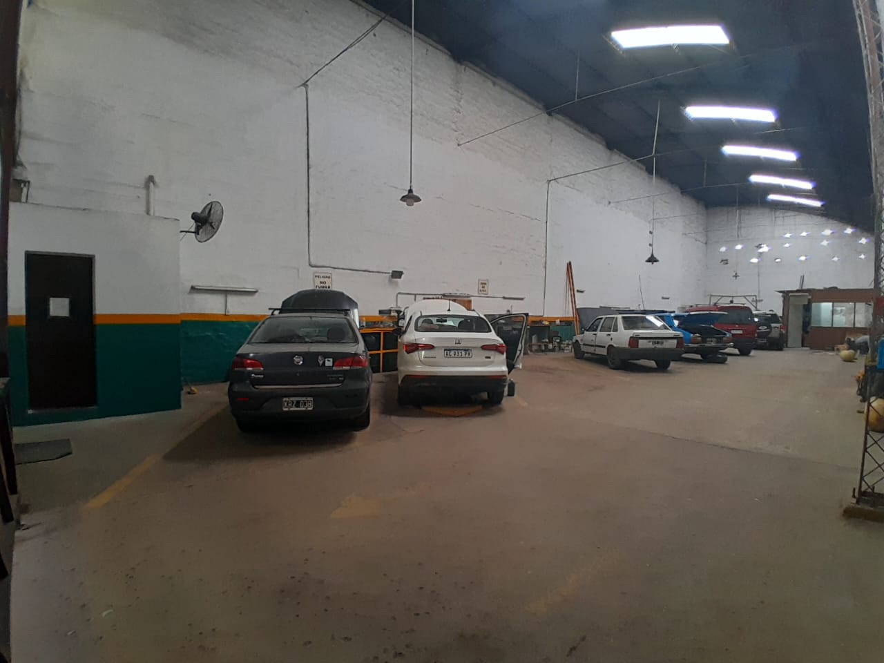 ALQUILER COMERCIAL  DE GALPÓN FOSA OFICINA EN JUAN B. JUSTO 2675  ALTA CÓRDOBA
